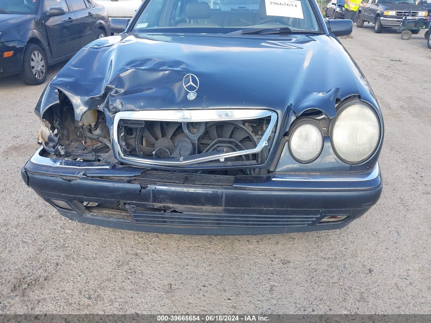 1998 Mercedes-Benz E 320 VIN: WDBJF65F9WA692490 Lot: 39665654