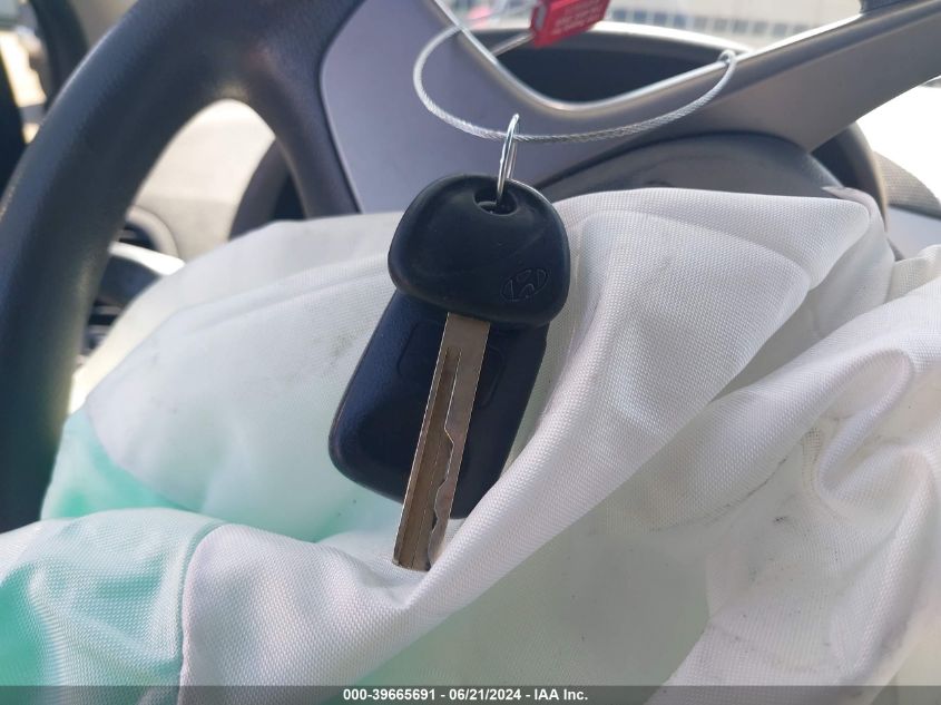 2016 Hyundai Accent Se VIN: KMHCT4AE8GU041061 Lot: 39665691