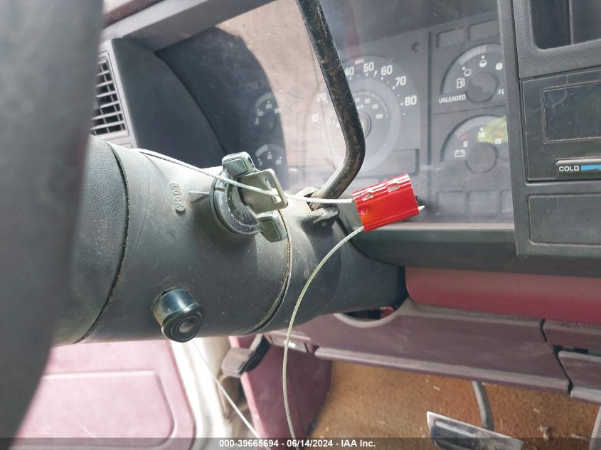 1988 Chevrolet Gmt-400 C1500 VIN: 1GCDC14H3JZ131044 Lot: 39665694