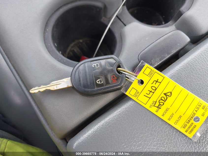 2011 Ford F-250 Xl/Xlt VIN: 1FTBF2A67BEC38505 Lot: 39665778