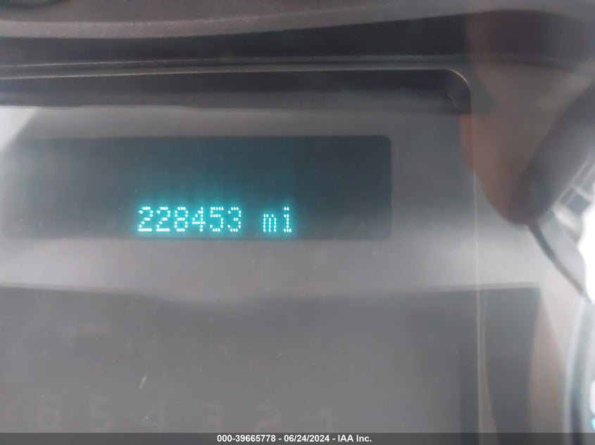 2011 Ford F-250 Xl/Xlt VIN: 1FTBF2A67BEC38505 Lot: 39665778