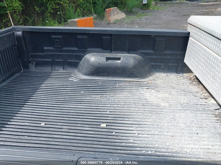 2011 Ford F-250 Xl/Xlt VIN: 1FTBF2A67BEC38505 Lot: 39665778