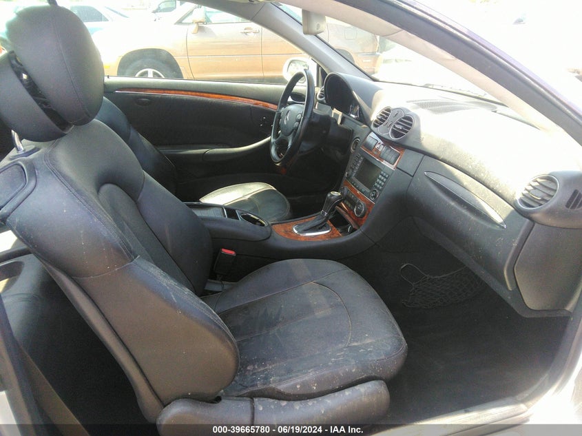 2007 Mercedes-Benz Clk 350 VIN: WDBTJ56H87F216849 Lot: 39665780