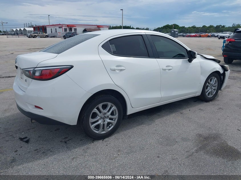 2016 Scion Ia VIN: 3MYDLBZV8GY140785 Lot: 39665806