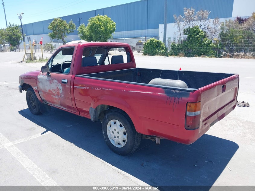 1992 Toyota Pickup 1/2 Ton Sht Wheelbase Dlx VIN: JT4RN81P7N0105337 Lot: 39665919