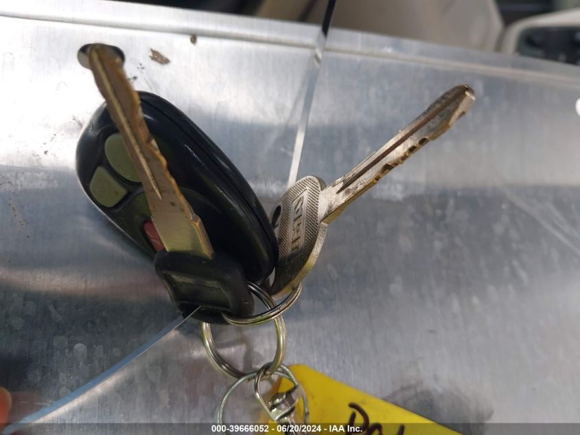 2000 Chevrolet Suburban 1500 C1500 VIN: 3GNEC16T7YG198725 Lot: 39666052