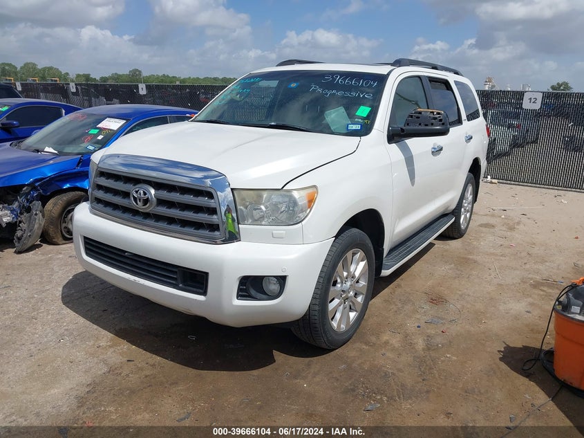 2011 Toyota Sequoia Platinum 5.7L V8 VIN: 5TDYY5G13BS031315 Lot: 39666104