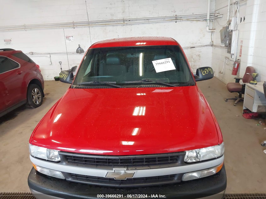 2002 Chevrolet Silverado C1500 VIN: 2GCEC19W021420455 Lot: 39666291