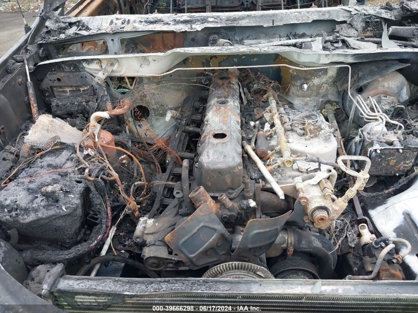 2001 Jeep Grand Cherokee Laredo VIN: 1J4GX48S61C688670 Lot: 39666298