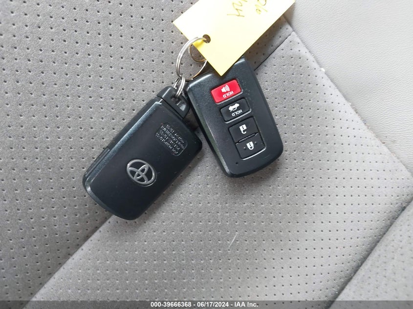 2012 Toyota Camry Hybrid Xle VIN: 4T1BD1FK0CU050045 Lot: 39666368