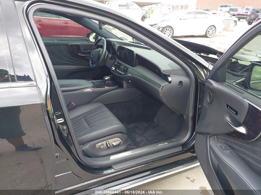 VIN JTHD51FF1N5017547 2022 LEXUS LS 500