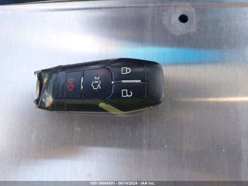 2015 Ford Edge Titanium VIN: 2FMTK4K93FBB48110 Lot: 39666501