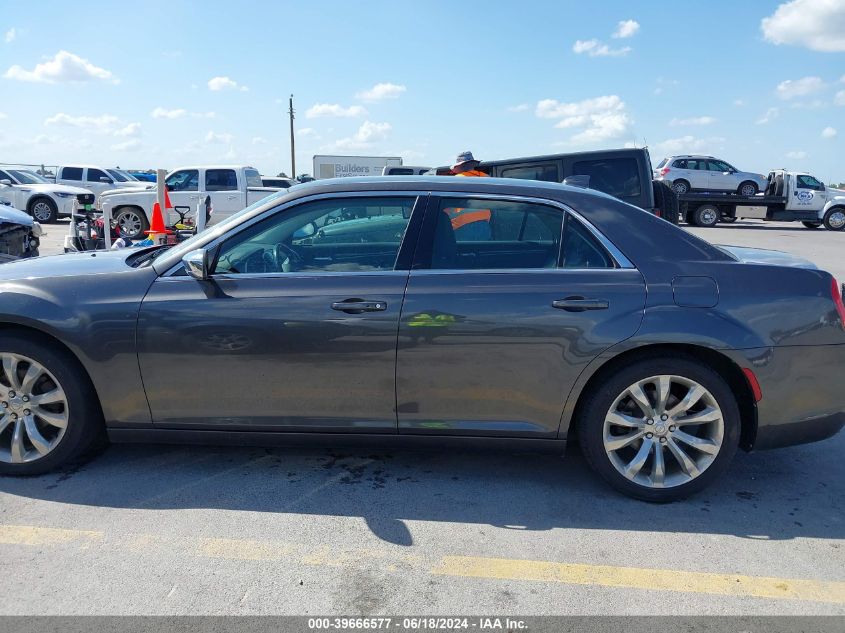 2C3CCAAGXKH602333 2019 Chrysler 300 Touring