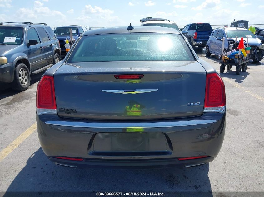 2C3CCAAGXKH602333 2019 Chrysler 300 Touring