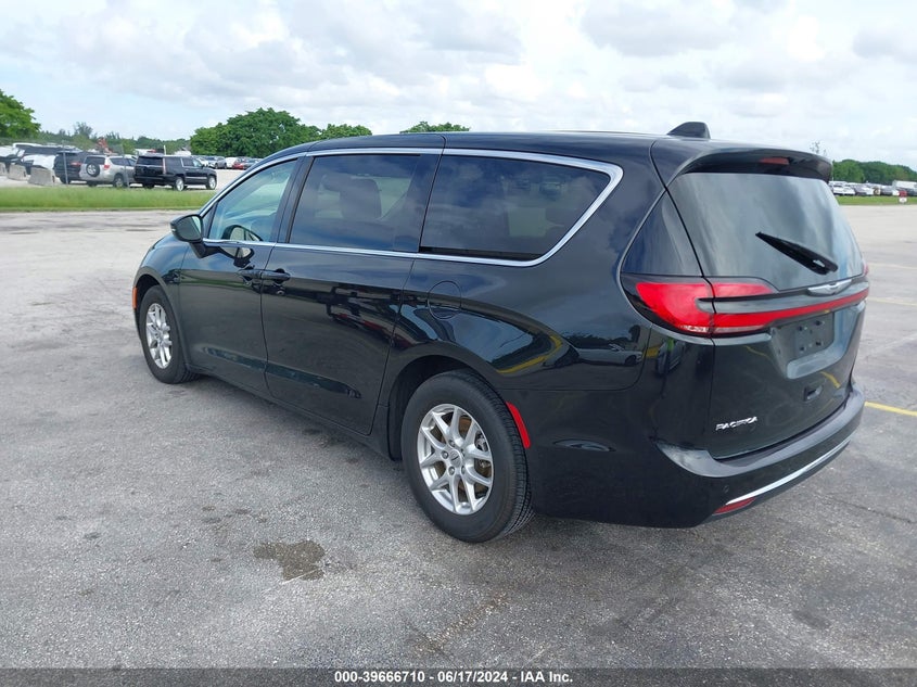 VIN 2C4RC1BG3PR616399 2023 CHRYSLER PACIFICA TOURING L