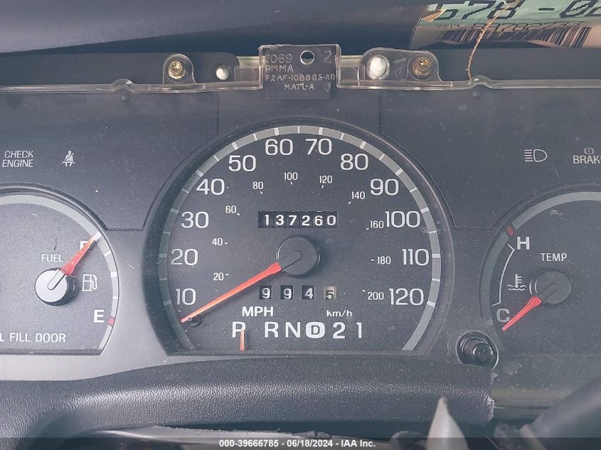 1999 Ford Crown Victoria Lx VIN: 2FAFP74W8XX131112 Lot: 39666785