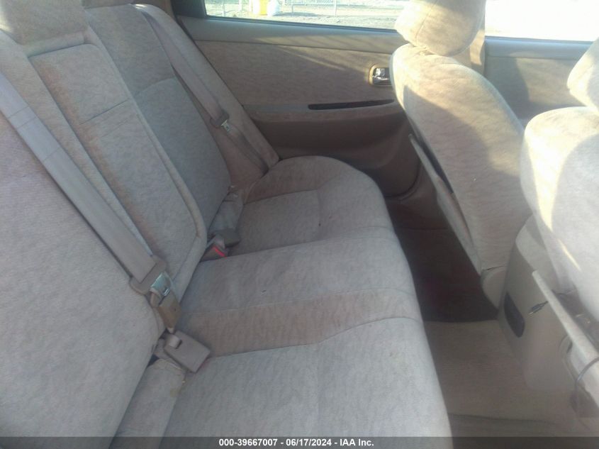 2004 Kia Optima Ex/Lx VIN: KNAGD126245365733 Lot: 39667007