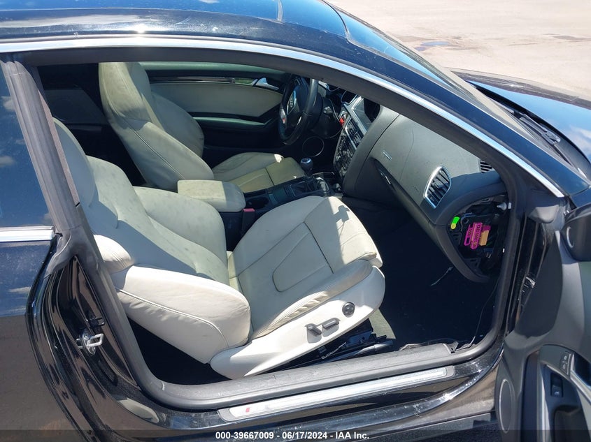 2011 Audi S5 4.2 Premium Plus VIN: WAUGVAFR9BA011651 Lot: 39667009