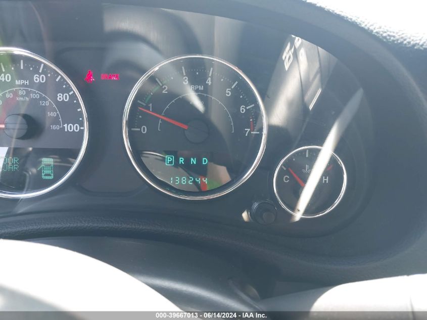 2013 Jeep Wrangler Unlimited Sport VIN: 1C4BJWDG1DL702865 Lot: 39667013