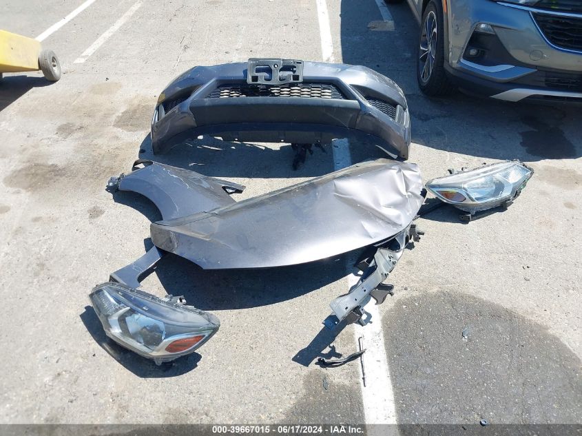 2017 Honda Fit Lx VIN: JHMGK5H58HS023031 Lot: 39667015