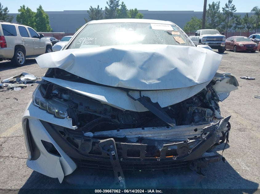 VIN JTDKAMFPXN3199047 2022 TOYOTA PRIUS PRIME XLE