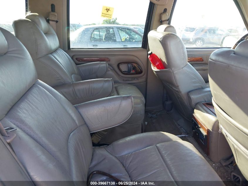 1999 GMC Suburban K1500 VIN: 1GDFK16R9XJ777924 Lot: 39667138