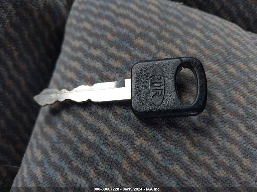 1995 Ford Ranger Super Cab VIN: 1FTDR15X7SPA18699 Lot: 39667228