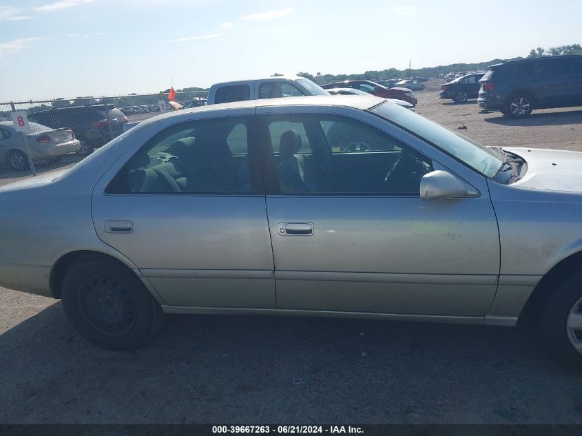 2000 Toyota Camry Ce/Le/Xle VIN: JT2BG22K6Y0406108 Lot: 39667263