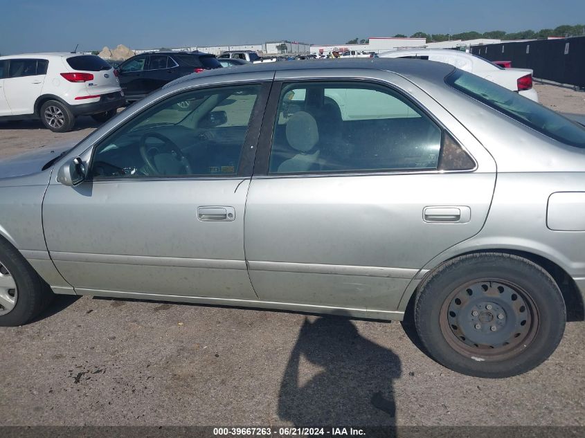 2000 Toyota Camry Ce/Le/Xle VIN: JT2BG22K6Y0406108 Lot: 39667263