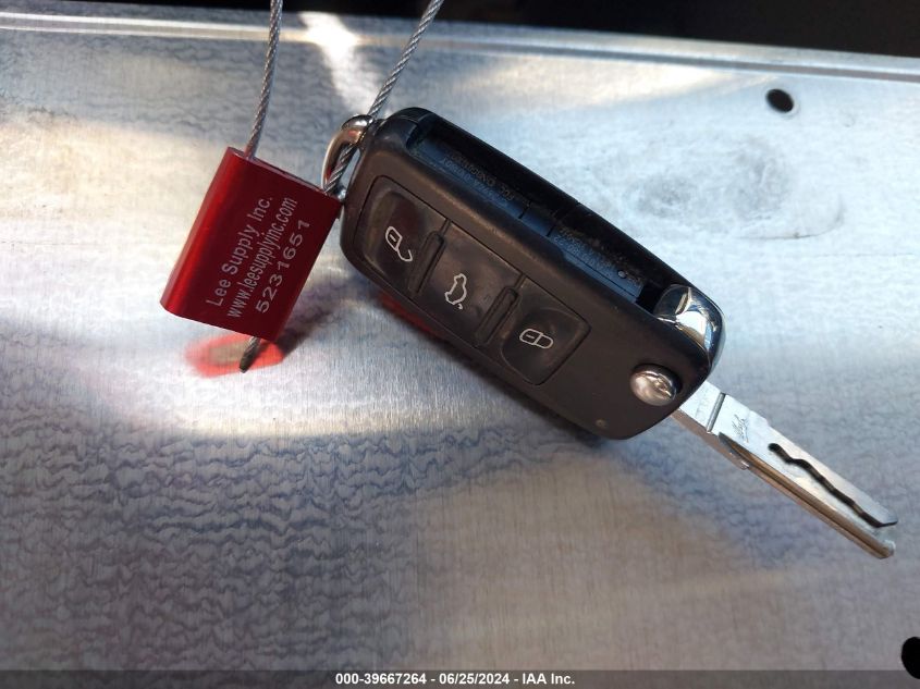 2015 Volkswagen Passat 2.0L Tdi Se VIN: 1VWBV7A30FC088211 Lot: 39667264