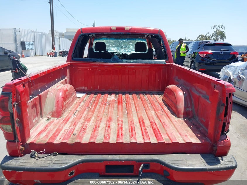 2005 Chevrolet Silverado VIN: 2GCEC13C651147718 Lot: 39667362