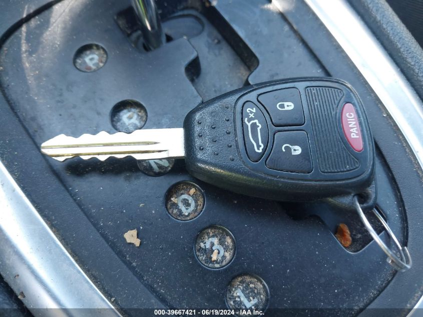 2013 CHRYSLER 200 LX - 1C3CCBAB8DN669792