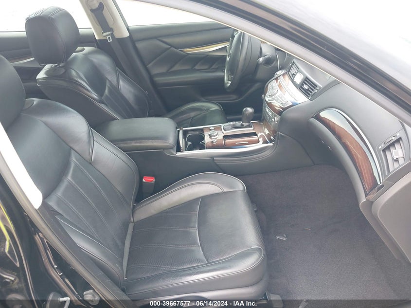 2015 Infiniti Q70L 5.6 VIN: JN1AY1PPXFM170134 Lot: 39667577