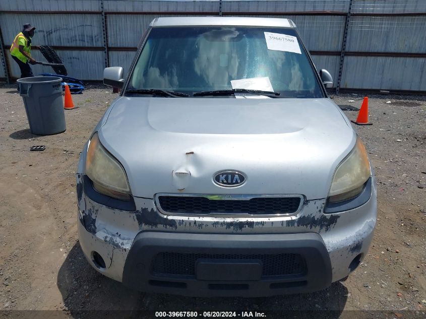 2011 Kia Soul + VIN: KNDJT2A24B7711427 Lot: 39667580
