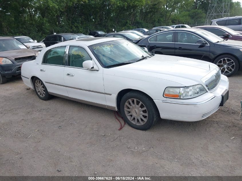 2007 Lincoln Town Car Signature VIN: 1LNHM81VX7Y602928 Lot: 39667625