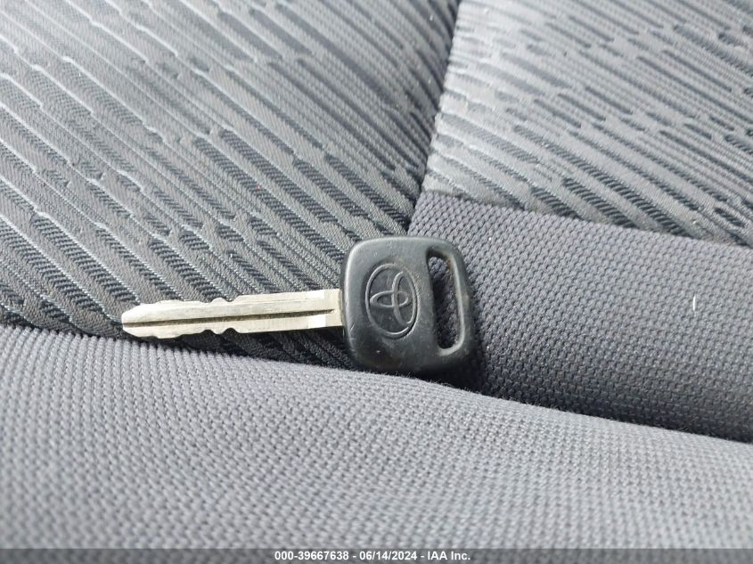 2002 Toyota Rav4 VIN: JTEGH20V526003812 Lot: 39667638