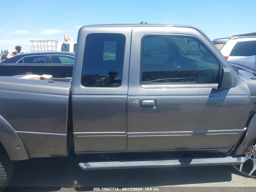2011 Ford Ranger Super Cab VIN: 1FTLR4FE3BPA06897 Lot: 39667714
