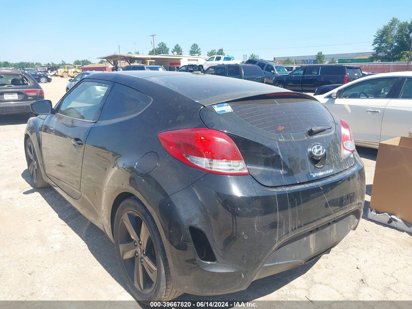 2012 Hyundai Veloster Base W/Red/Black VIN: KMHTC6AD1CU049368 Lot: 39667820