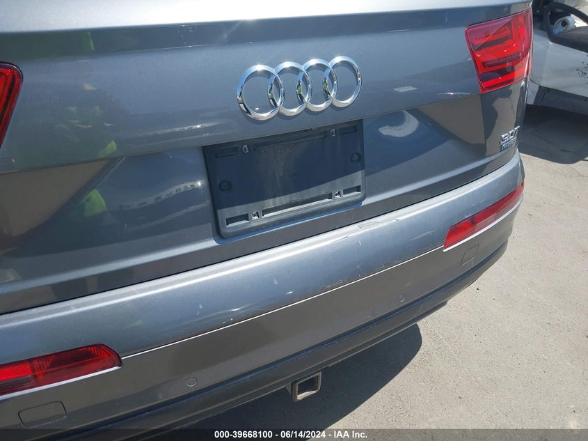VIN WA1VABF71JD013265 2018 AUDI Q7 3.0T PREMIUM