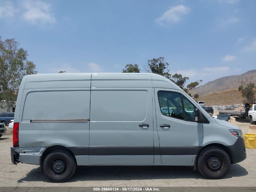 2022 Mercedes-Benz Sprinter 2500 Standard Roof V6 VIN: W1W4EBHY7NT083588 Lot: 39668134