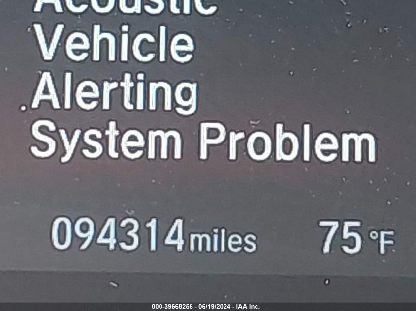 2018 Honda Clarity Touring VIN: JHMZC5F39JC016368 Lot: 39668256