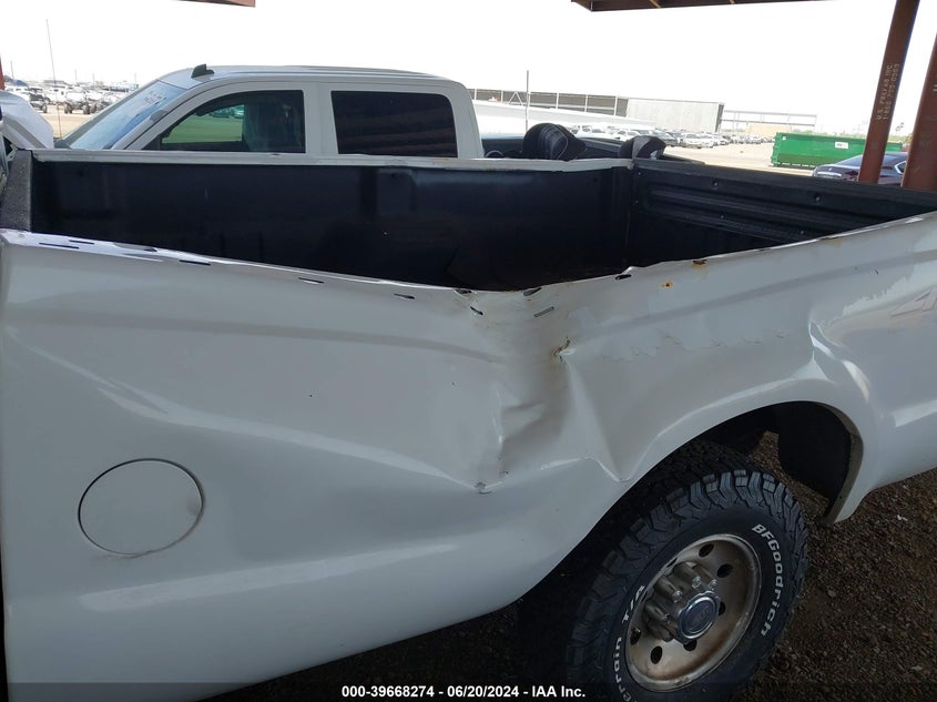 1999 Ford F-250 Lariat/Xl/Xlt VIN: 1FTNX21F9XEE44345 Lot: 39668274