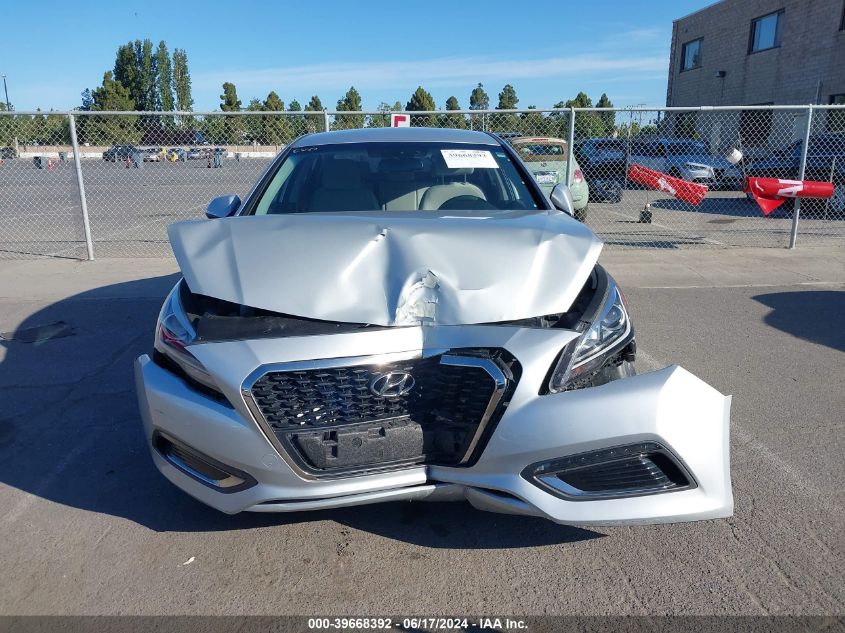 2017 Hyundai Sonata Hybrid Se VIN: KMHE24L32HA063406 Lot: 39668392