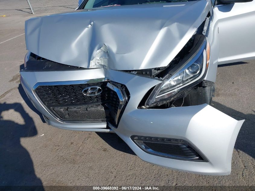 2017 Hyundai Sonata Hybrid Se VIN: KMHE24L32HA063406 Lot: 39668392