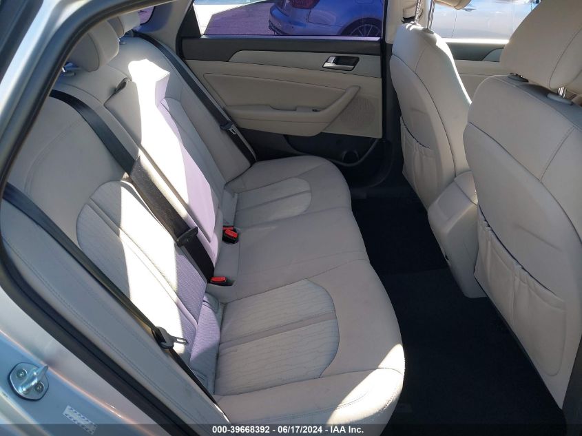 2017 Hyundai Sonata Hybrid Se VIN: KMHE24L32HA063406 Lot: 39668392