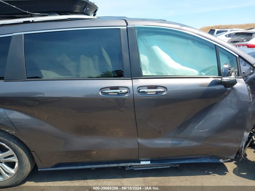 2023 TOYOTA SIENNA PLATINUM - 5TDESKFC5PS104200