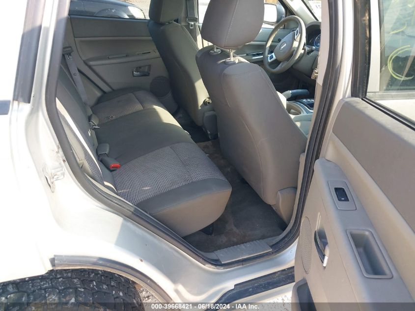 2009 Jeep Grand Cherokee Laredo VIN: 1J8GR48K49C555426 Lot: 39668421