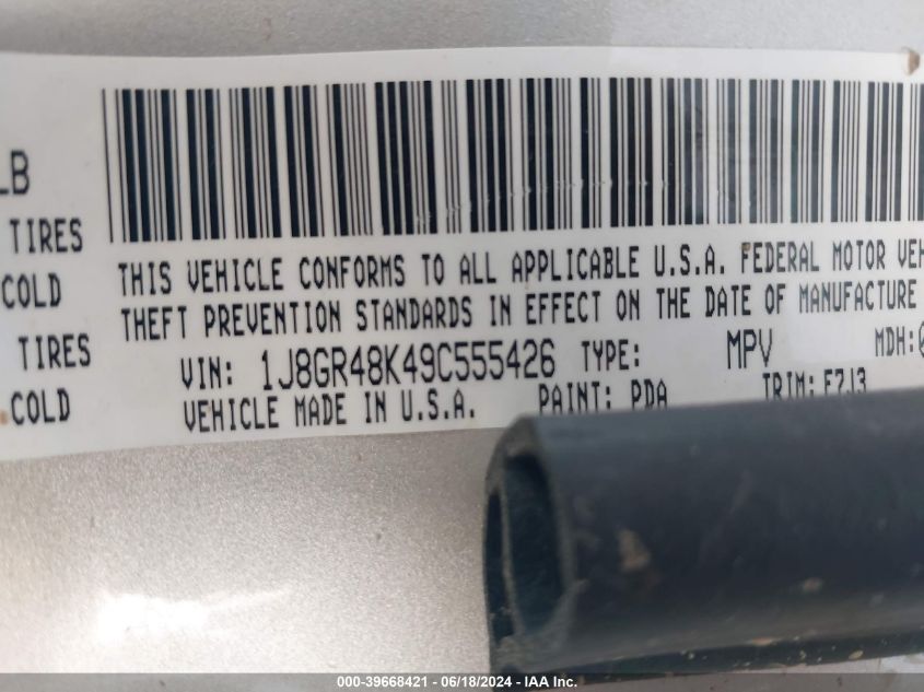 2009 Jeep Grand Cherokee Laredo VIN: 1J8GR48K49C555426 Lot: 39668421