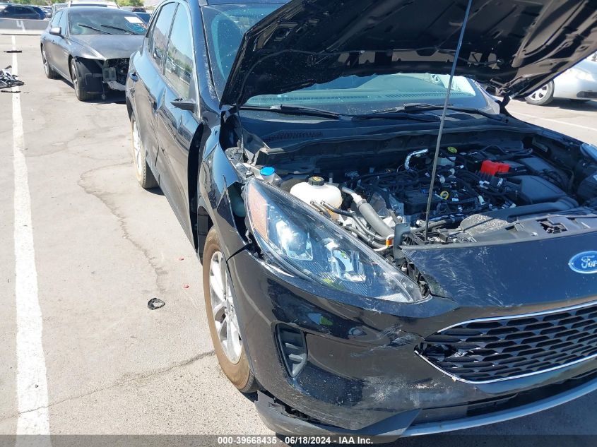 2022 Ford Escape Se VIN: 1FMCU0G67NUA55536 Lot: 39668435