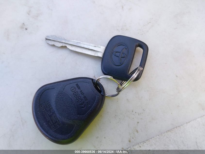 1998 Toyota Rav4 Softtop VIN: JT3XP10V9W0014794 Lot: 39668536